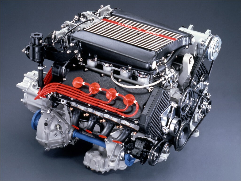 lancia thema 8.32 engine
