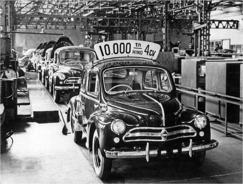 hino renault 4cv