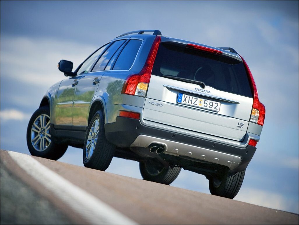 volvo xc90 v8 engine