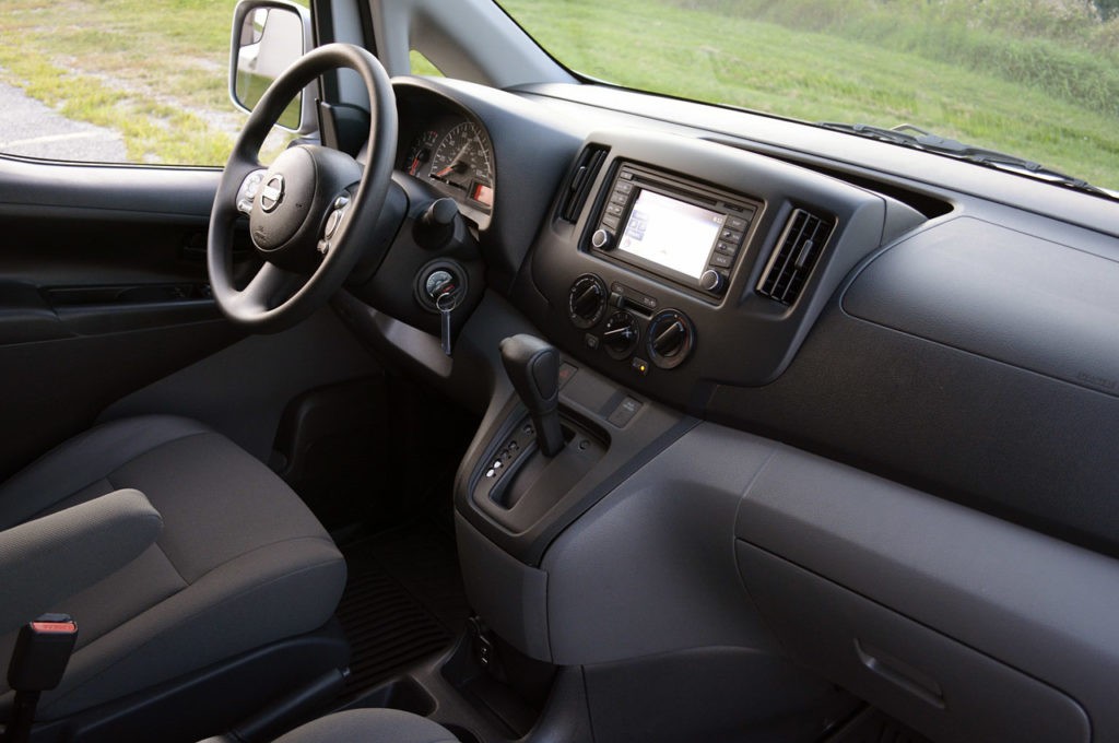 Nissan категории nv200 — основные преимущества модели Интерьер Nissan NV200