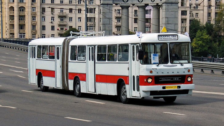 автобус Икарус