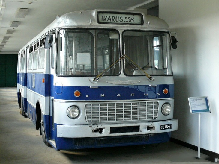 автобус Икарус