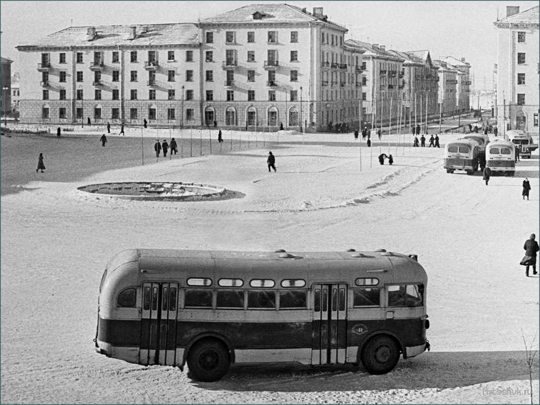 ЗиС-155 1957 года: история создания и технические особенности легендарного советского автомобиля