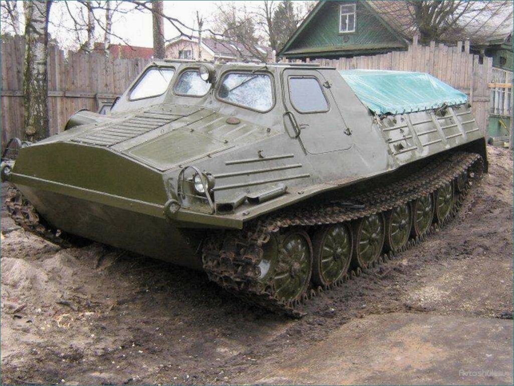 ГТТ: мощный гусеничный транспортет-тягач для самых тяжелых перевозок